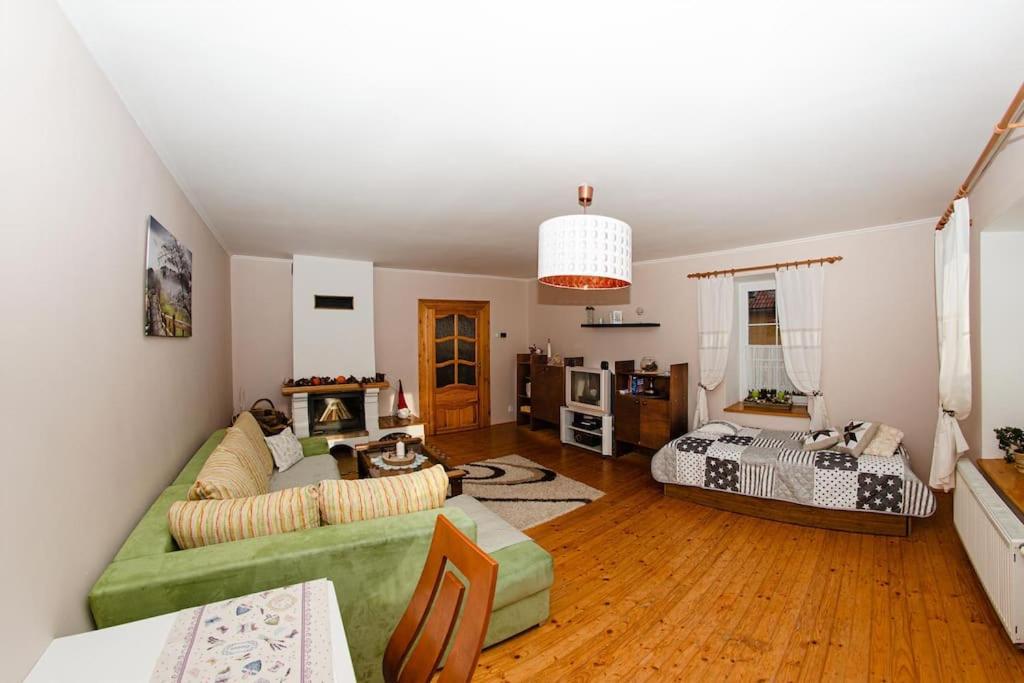 Zlty Domcek - Apartman Svabovce Dış mekan fotoğraf